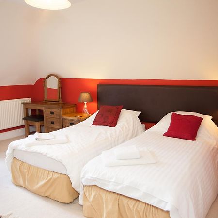 Pewsey The Seven Stars Inn מראה חיצוני תמונה