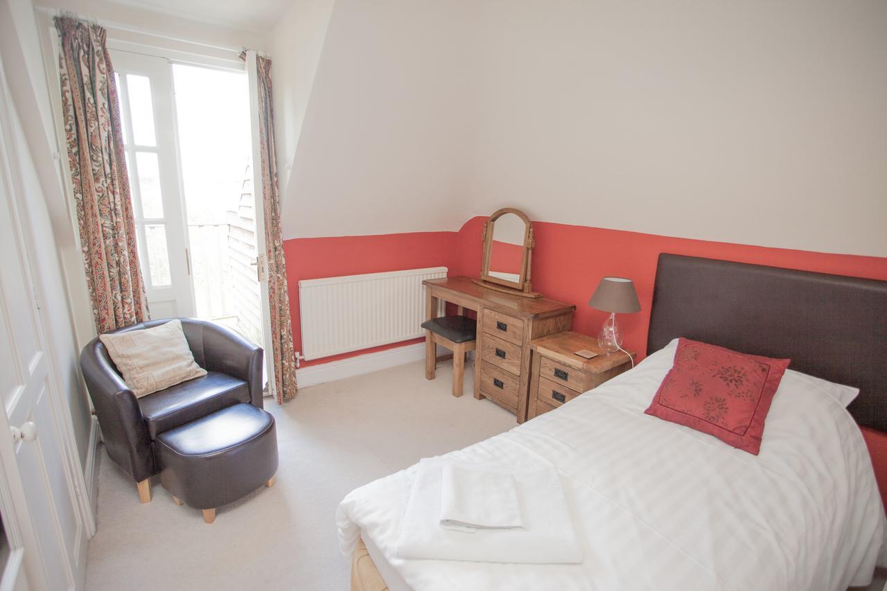 Pewsey The Seven Stars Inn מראה חיצוני תמונה