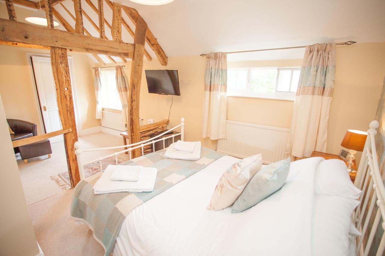 Pewsey The Seven Stars Inn מראה חיצוני תמונה