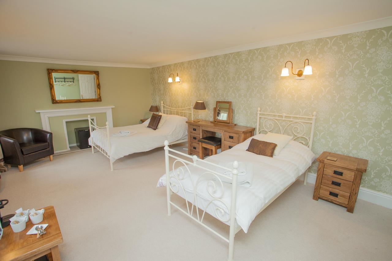 Pewsey The Seven Stars Inn מראה חיצוני תמונה